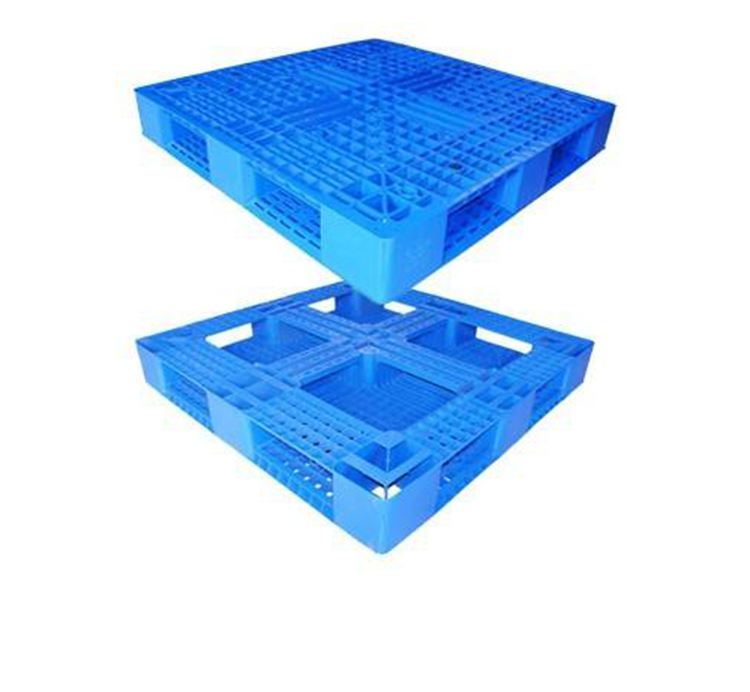 Plastic Trays