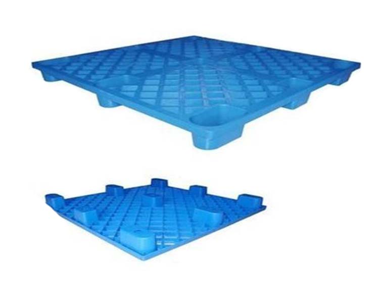 Plastic Trays