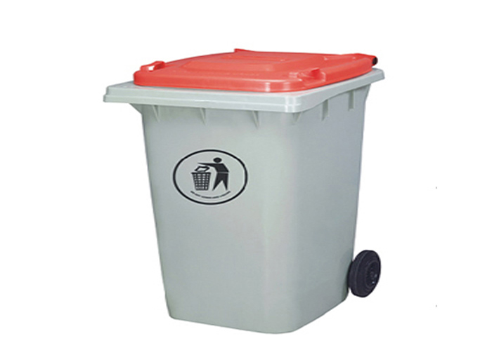 Tips for Removing The Peculiar Smell of Garbage Cans