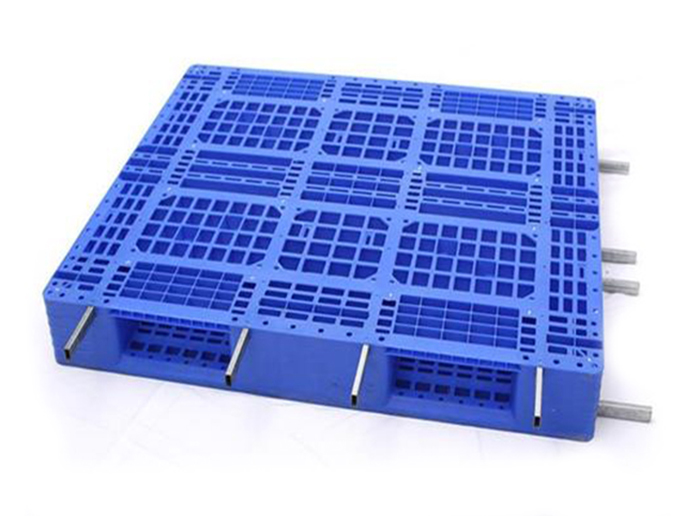 Do You Know What Else Plastic Trays Can Do?